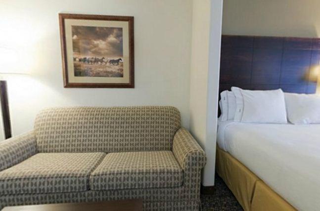 Holiday Inn Express Hotel & Suites Lander By Ihg Room photo