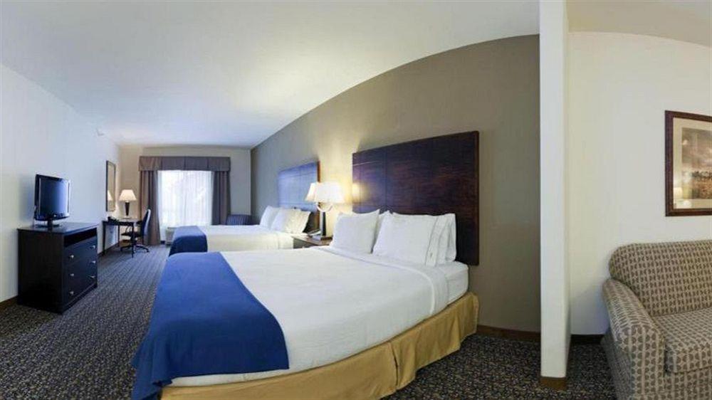 Holiday Inn Express Hotel & Suites Lander By Ihg Exterior photo