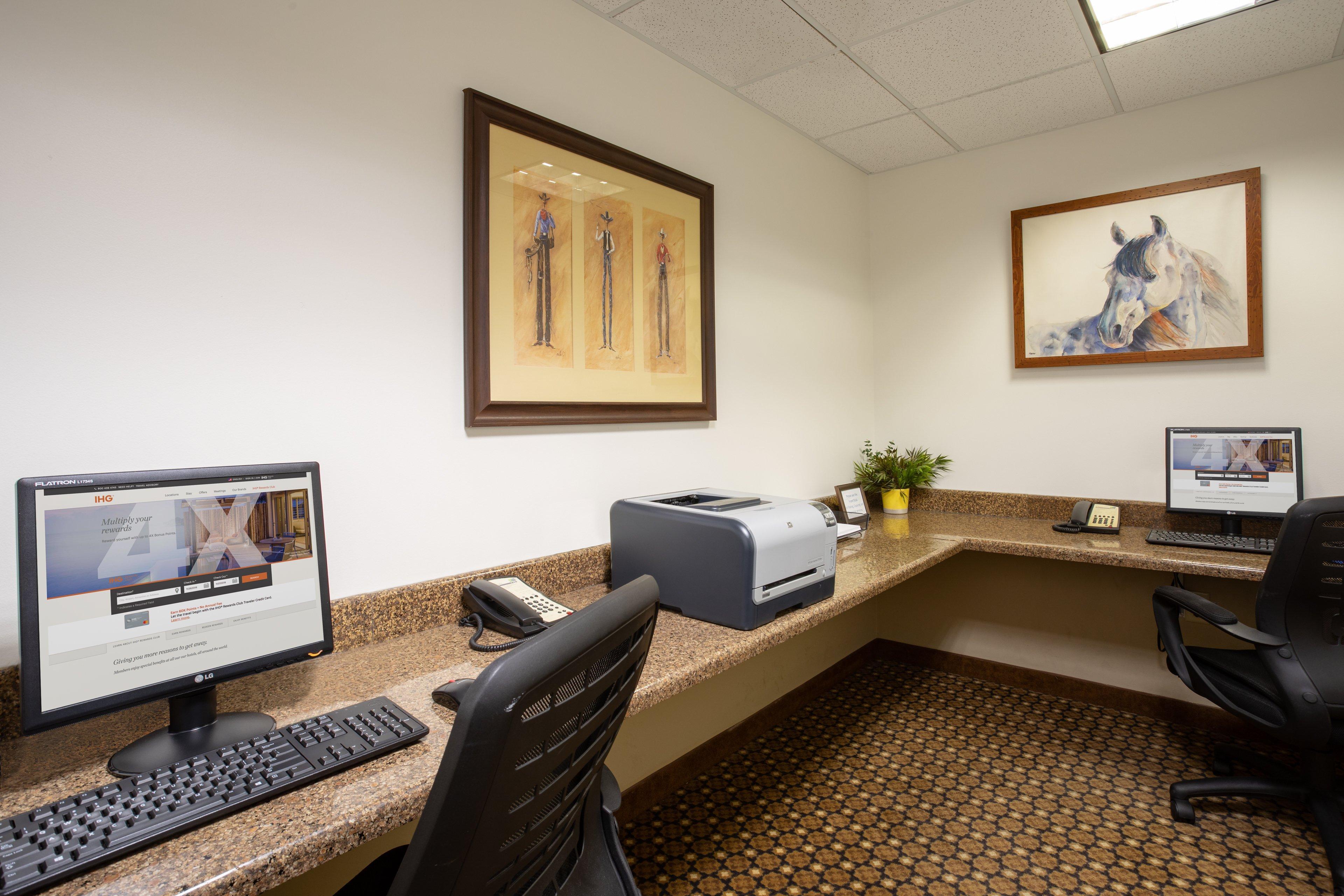 Holiday Inn Express Hotel & Suites Lander By Ihg Exterior photo