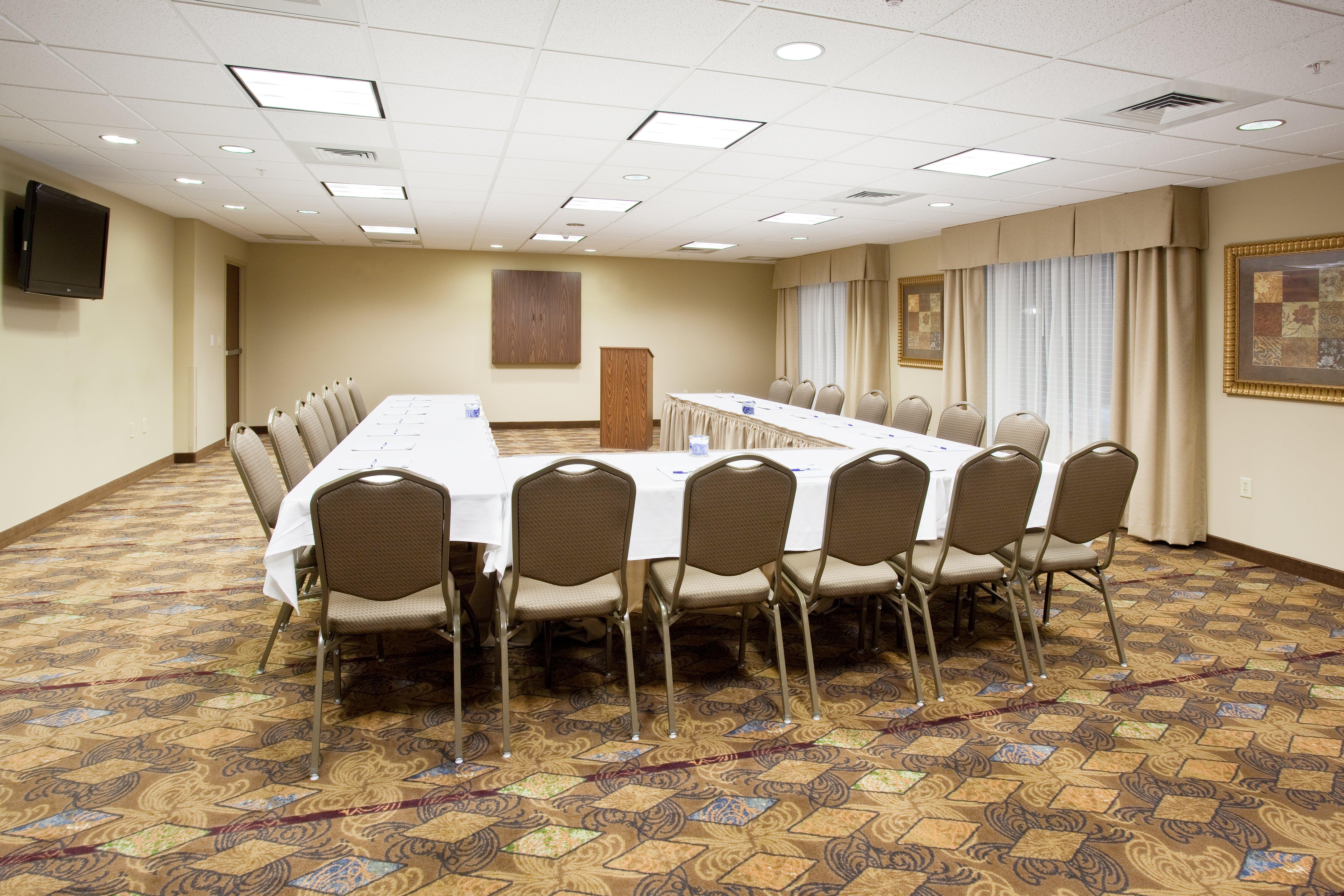 Holiday Inn Express Hotel & Suites Lander By Ihg Exterior photo
