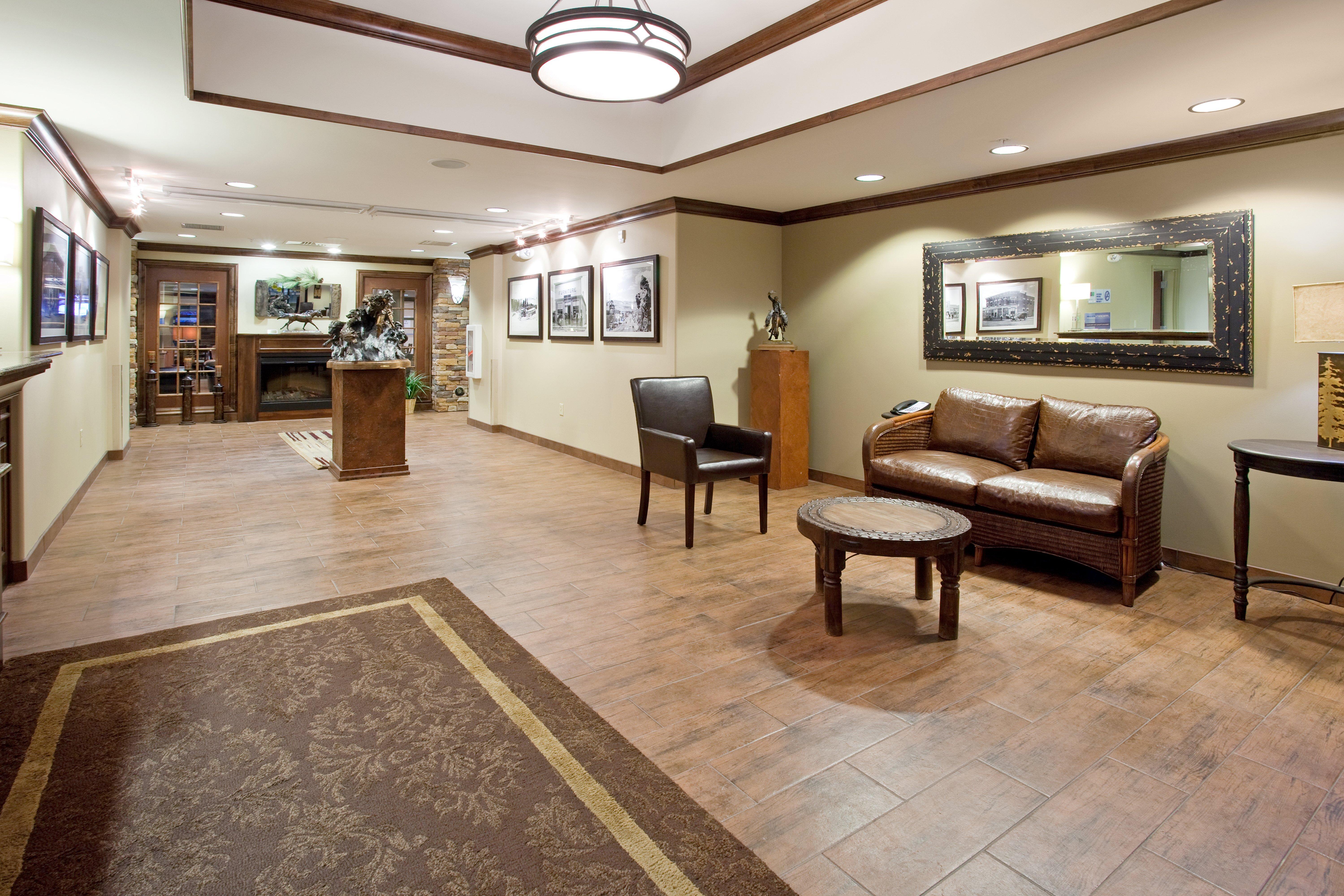 Holiday Inn Express Hotel & Suites Lander By Ihg Exterior photo