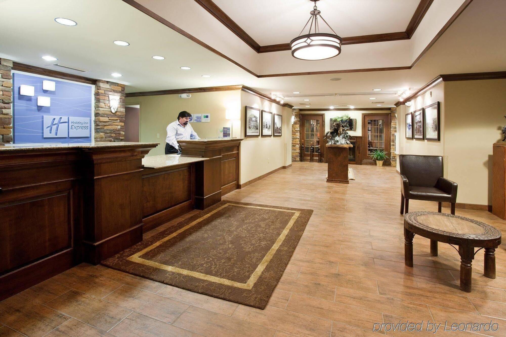 Holiday Inn Express Hotel & Suites Lander By Ihg Exterior photo